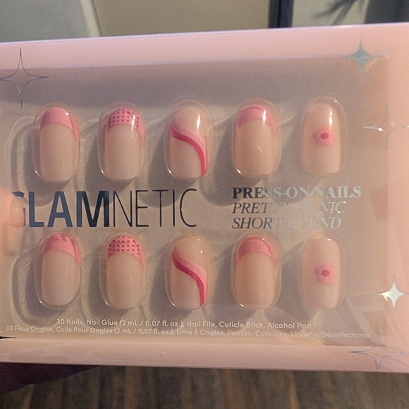 GLAMNETIC NAILS - PRETTY PICNIC - Picture 3 of 8
